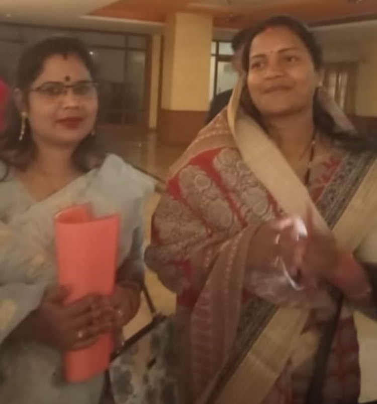 भाजपा नेत्री सरला कांत राउतराय ने सक्ती जिला की प्रभारी मंत्री लक्ष्मी रजवाडे से सौजन्य भेंट कर दी बधाई