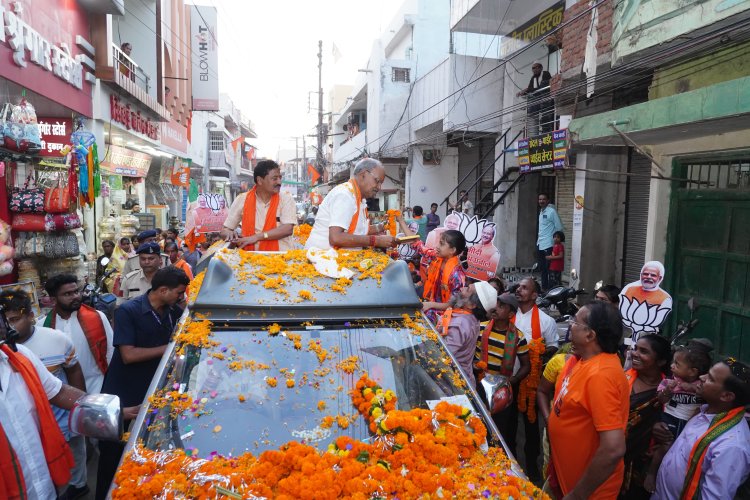 बृजमोहन अग्रवाल ने अभनपुर, नवापारा,पारागांव, चंपारण, आरंग और मंदिर हसौद में किया रोड शो