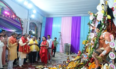 मुख्यमंत्री विष्णुदेव साय कालीबाड़ी दुर्गा पूजा उत्सव में हुए शामिल