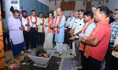 राज्यपाल ने विजयादशमी के अवसर पर राजभवन में किया शस्त्र पूजन और हवन