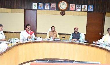 साय कैबिनेट की बैठक में कई महत्वपूर्ण निर्णय,धान खरीदी 31 जनवरी तक,सहकारी समितियों में कार्यरत डाटाएन्ट्री ऑपरेटरों को होगा भुगतान