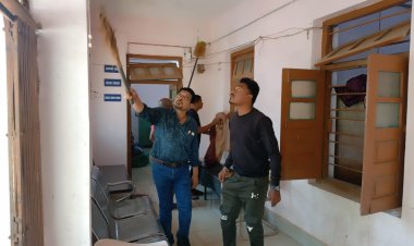 कमिश्नर कार्यालय सहित अन्य कार्यालयों में हुआ स्वच्छता कार्यक्रम