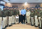 एसएसपी ने 17 आरक्षकों को फीता लगाकर प्रधान आरक्षक के पद पर दी पदोन्नति
