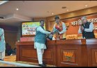 प्रदेश अध्यक्ष किरण देव से धमतरी भाजपा जिलाध्यक्ष प्रकाश बैस ने की मुलाकात
