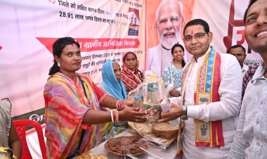 राजस्व मंत्री टंकराम वर्मा ने किसानों,शिक्षकों और प्रतिभावान विद्यार्थियों का किया सम्मान