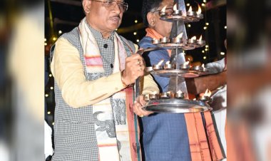 मुख्यमंत्री विष्णु देव साय मां महानंदा चित्रोत्पला गंगा महानदी महाआरती महोत्सव-2024 में हुए शामिल