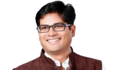 CG Breaking : शासकीय सेवकों पर आश्रितों के लिए आय की अधिकतम सीमा में वृद्धि, वित्त विभाग से मिली मंजूरी