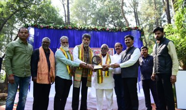 बस्तर आंध्र समाज के वन भोजनम् कार्यक्रम में शामिल हुए भाजपा प्रदेश अध्यक्ष किरण देव 