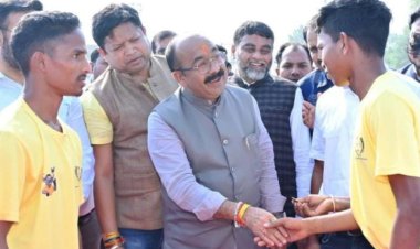 डिप्टी सीएम अरुण साव का दो दिवसीय बस्तर दौरा : विभिन्न कार्यों का जायजा लेकर दिए आवश्यक निर्देश,बस्तर ओलंपिक में भी हुए शामिल