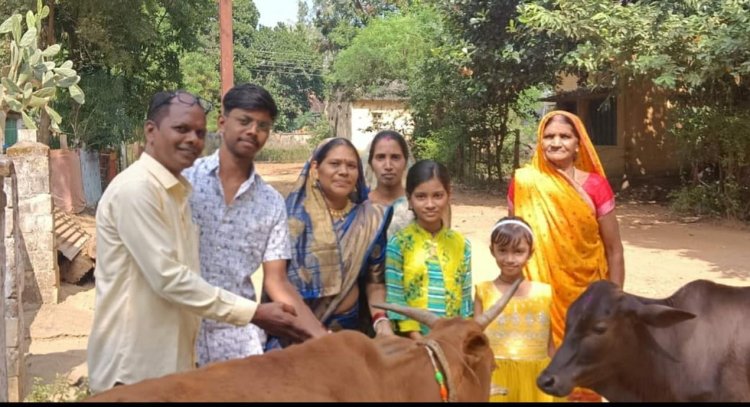 मुनईकेरा में हुई गोवर्धन पूजा और अन्नकूट का कार्यक्रम