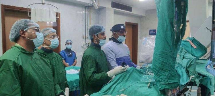 लाइव डेमोंस्ट्रेशन : अंततः दिल के सरकारी अस्पताल एसीआई में हुई मरीज की सफल एंजियोप्लास्टी