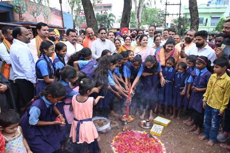 मूणत ने किया वीर सावरकर और माधवराव सप्रे वार्ड में करोड़ों के विकास कार्यों का भूमिपूजन