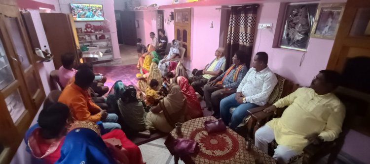 भाजपा जिलाध्यक्ष प्रकाश बैस ने सांकरा में सुनी मन की बात