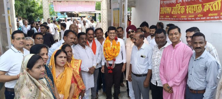 नगरी निवासी अतुल गोलछा का प्रथम नगर आगमन पर हुआ भव्य स्वागत, जिलाध्यक्ष प्रकाश बैस ने दी बधाई