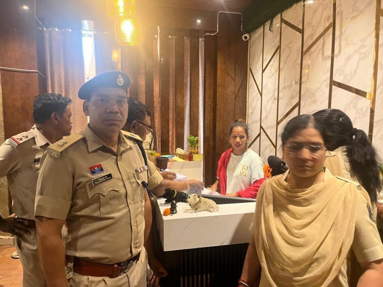 रायपुर के स्पा सेंटरों में पुलिस ने की स्प्राइज चेकिंग