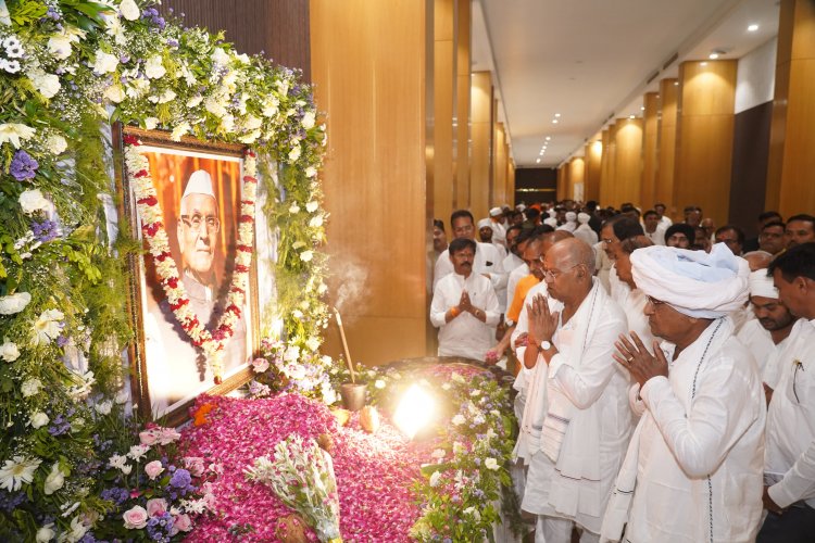 सांसद बृजमोहन अग्रवाल के पिता स्व. रामजीलाल अग्रवाल की याद में हुई श्रृद्धांजलि सभा