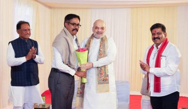 गृहमंत्री अमित शाह ने बस्तर के अधिकारियों का किया सम्मान
