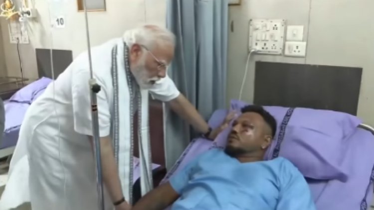 अहमदाबाद पहुंचकर घायलों से मिले पीएम मोदी, घटनास्थल का भी किया दौरा