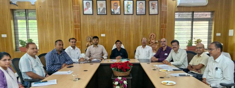 पत्रकारिता विश्वविद्यालय में हुई बैठक, मीडिया कोर्स में प्रवेश की तिथि निर्धारित