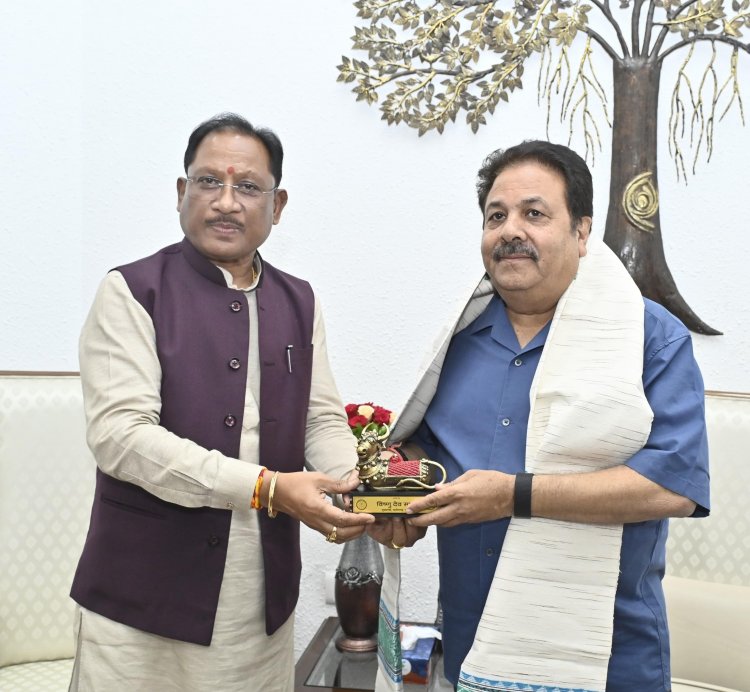 मुख्यमंत्री साय से बीसीसीआई उपाध्यक्ष राजीव शुक्ला ने की मुलाकात