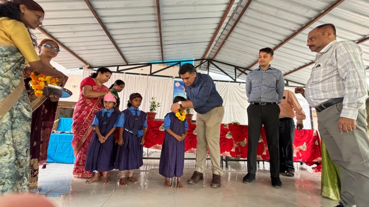 स्वामी आत्मानंद उत्कृष्ट हिन्दी माध्यम स्कूल में नवप्रवेशी बच्चों का मनाया गया शाला प्रवेशोत्सव