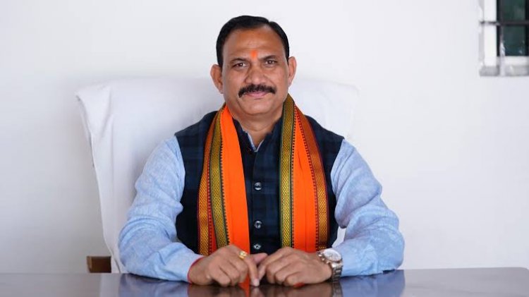 स्वास्थ्य मंत्री श्याम बिहारी जायसवाल ने शासकीय चिकित्सा महाविद्यालयों में मीडिया प्रबंधन के लिए जारी निर्देशों के आदेश पर लगाई रोक