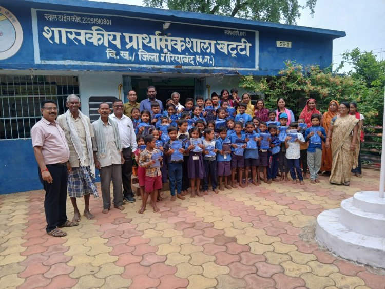 नवप्रवेशी बच्चों का आत्मीय स्वागत कर शिक्षा की अलख जगाने का संकल्प