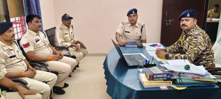 सूरजपुर और मध्यप्रदेश पुलिस की हुई बॉर्डर मीटिंग, बनी महत्वपूर्ण रणनीति
