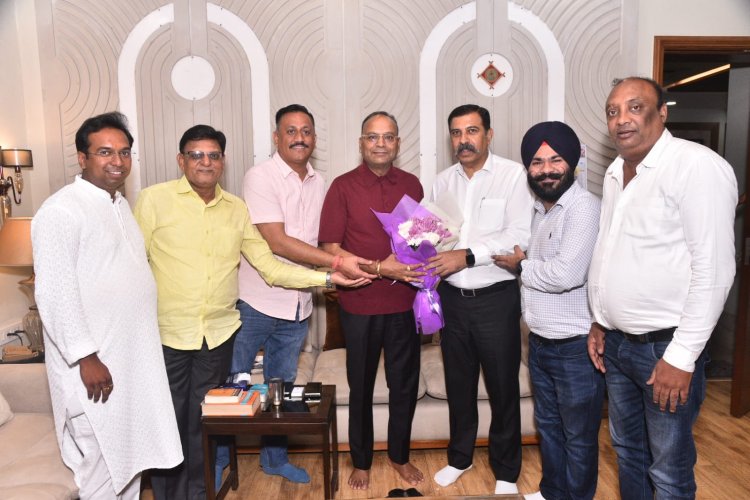 कैट टीम ने विधायक अजय चन्द्राकर से मिलकर उन्हे दी जन्मदिन की बधाई एवं शुभकामनांए
