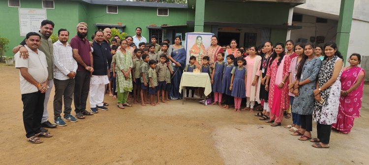 नेत्रहीन विद्यालय में मनाया गया सांसद रूपकुमारी चौधरी का जन्मदिन