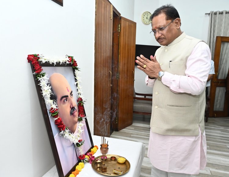 मुख्यमंत्री विष्णुदेव साय ने डॉ. श्यामा प्रसाद मुखर्जी को जयंती पर किया नमन