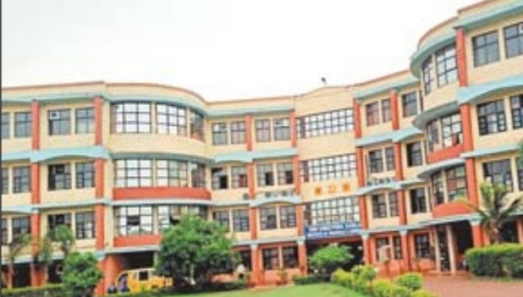 रावतपुरा सरकार फार्मेसी इंस्टीट्यूट में गड़बड़ी कर छात्रों से वसूली तीन गुना फीस
