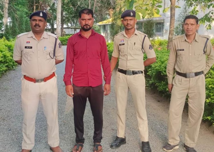 मवेशी तस्कर गिरफ्तार, 3.60 लाख के मवेशी और 18 लाख के वाहन जब्त