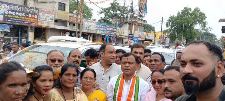 गरियाबंद में प्रदेश अध्यक्ष दीपक बैज का कांग्रेसियों ने किया भव्य स्वागत
