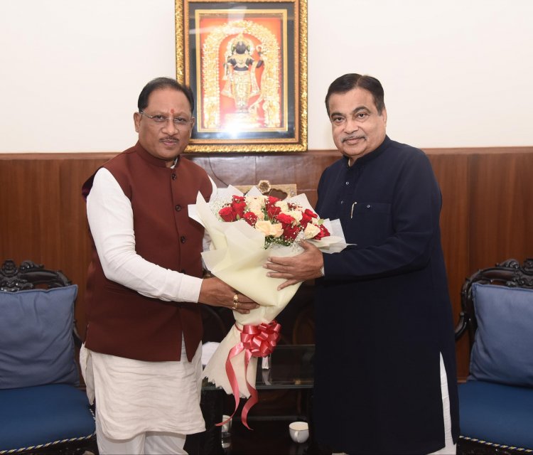 मुख्यमंत्री साय ने केंद्रीय मंत्री नितिन गडकरी से की मुलाकात,रायपुर में 4 बड़े ब्रिज का भूमिपूजन जल्द