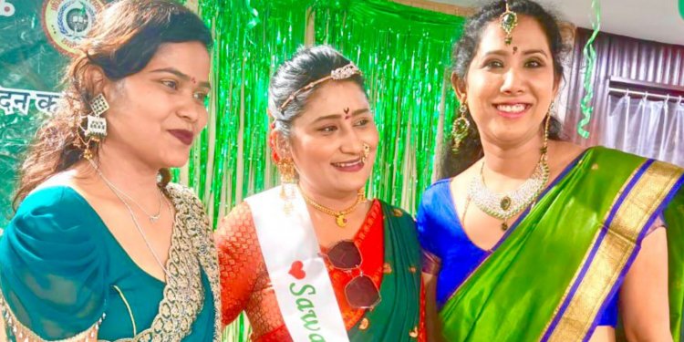 महिला अधिवक्ताओं ने कोर्ट परिसर में धूमधाम से मनाया सावन उत्सव