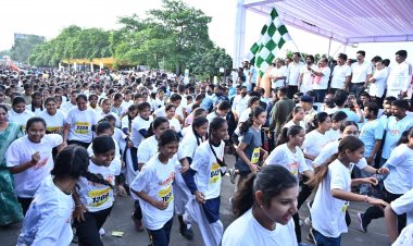 उप मुख्यमंत्री साव ने झंडा लहराकर ‘नमो युवा रन’ का किया आगाज,विजेताओं को दिए पुरस्कार