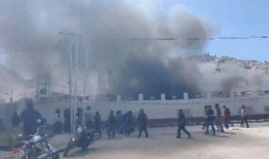 लद्दाख में उग्र प्रदर्शन: राज्यता की मांग को लेकर लेह में हिंसक झड़पें, बीजेपी कार्यालय और पुलिस वाहन में आग