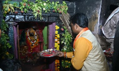 बस्तर सांसद महेश कश्यप ने मां दंतेश्वरी का दर्शन कर की प्रदेश के सुख एवं समृद्धि की कामना