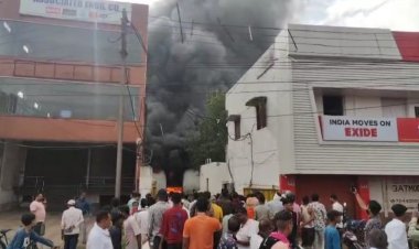 Raipur Breaking : खमतराई थाना इलाके में लगी भीषण आग