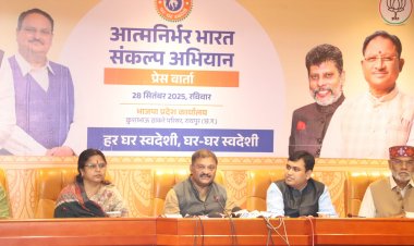 स्वदेशी अपनाकर भारत को विकसित और आत्मनिर्भर बनाना है : संतोष पांडेय