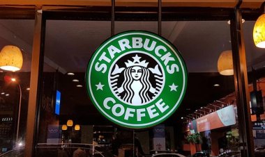 Starbucks ने की बड़ी घोषणा: सैकड़ों स्टोर किए जाएंगे बंद, 900 कर्मचारियों की छंटनी