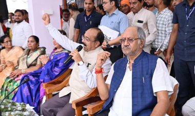 सरकारी स्कूलों से दसवीं, बारहवीं पास करने वाली छात्राओं को आगे पढ़ाई के लिए मिलेंगे 30 हजार रुपए