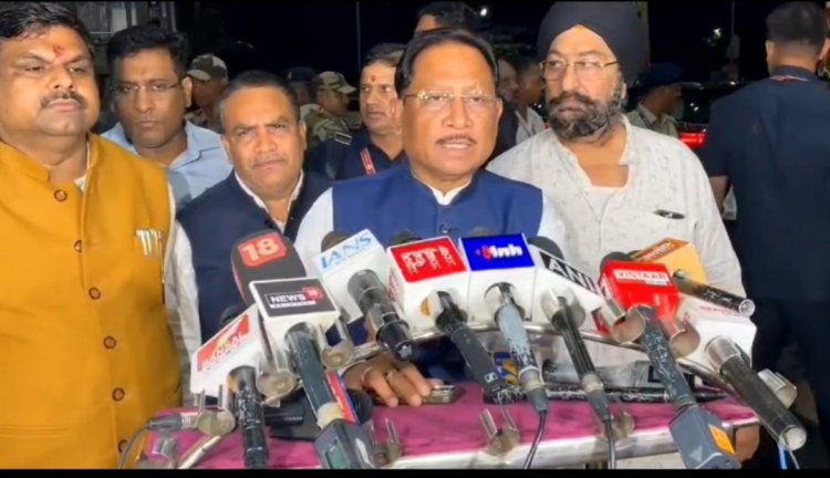 Breaking : गृहमंत्री अमित शाह से मुलाकात कर लौटे सीएम साय, बस्तर में बाढ़ और नक्सलवाद के खिलाफ जारी अभियान की दी जानकारी
