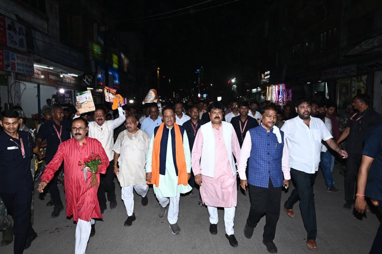 जीएसटी बचत उत्सव का जायजा लेने बाजार पहुंचे मुख्यमंत्री साय,व्यापारियों में दिखा भारी उत्साह