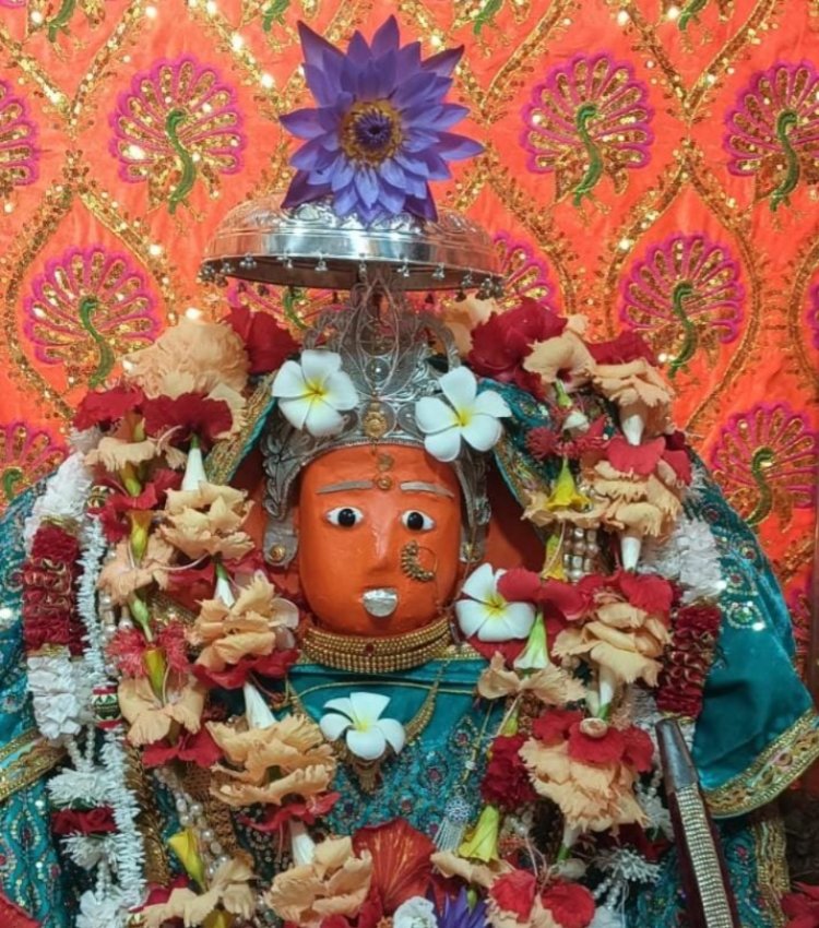 "देवी दाई मंदिर" में भक्तों के नाम से प्रज्वलित की जा रही अखंड ज्योति