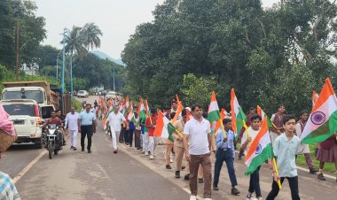 गांधी जयंती पर किरंदुल में मेटल माइन्स वर्क यूनियन ने निकाली सद्भावना रैली