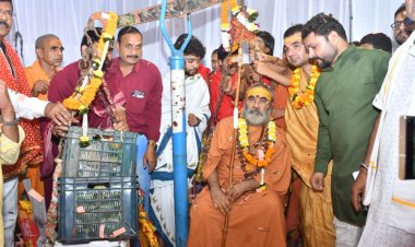 दांडी स्वामी इंदुभवानंद तीर्थ महाराज के पावन प्रकटोत्सव में भक्तों ने किया तुलादान*