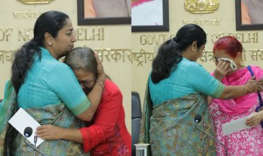 सीएम रेखा गुप्ता ने 11 कोरोना योद्धाओं के परिवारों को सौंपे 1-1 करोड़ के चेक, मृतकों को दी श्रद्धांजलि