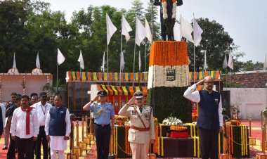पुलिस स्मृति दिवस परेड में शामिल हुए राज्यपाल रमेन डेका और सीएम विष्णुदेव साय,शहीद जवानों को अर्पित किए श्रद्धांजलि
